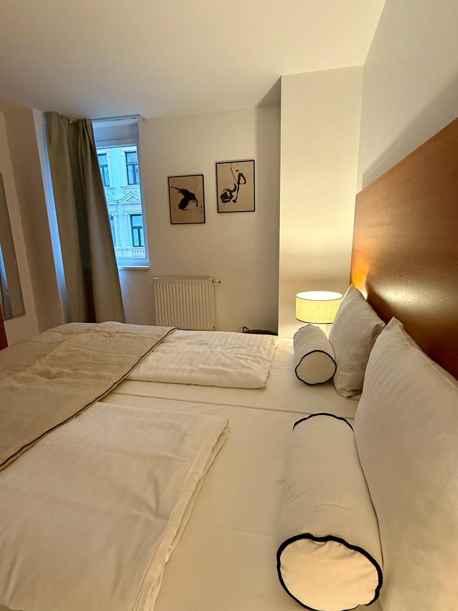 Apartment Eqbase Wien