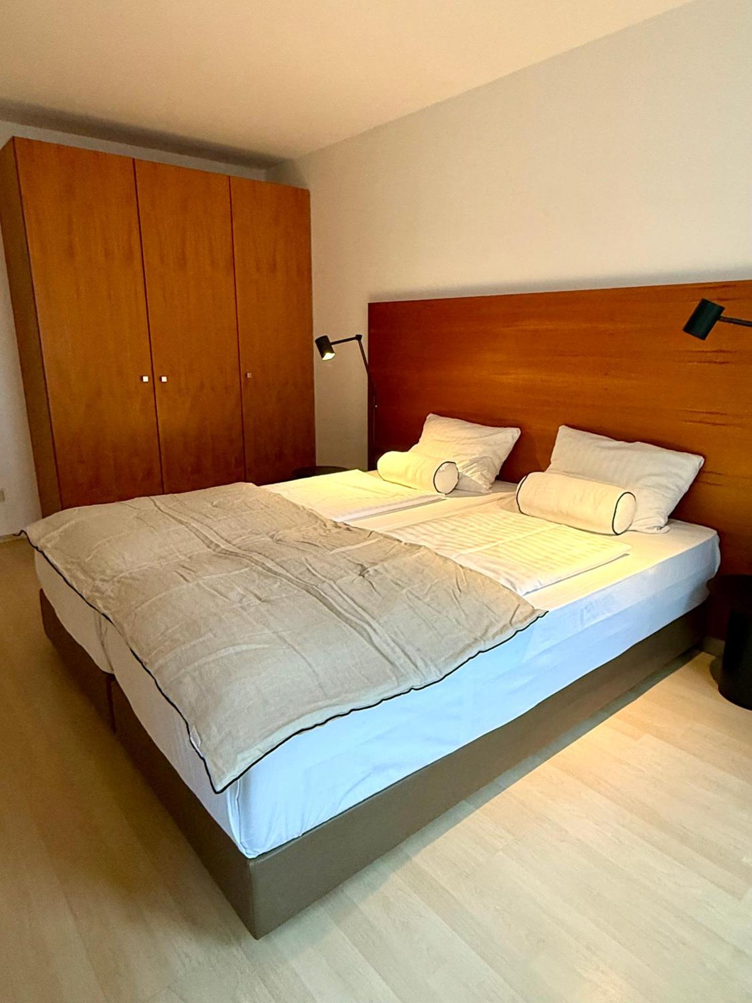 Apartment Eqbase