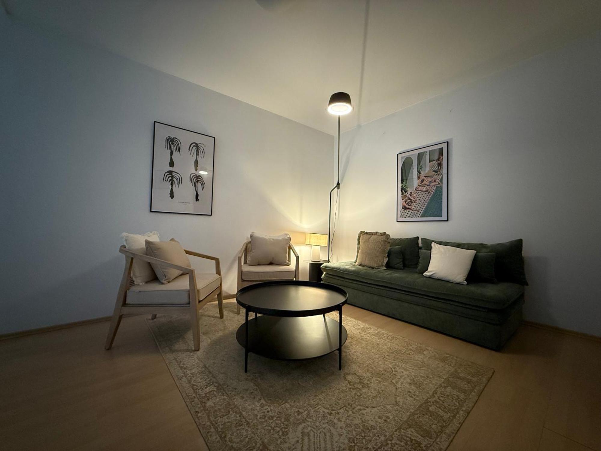 Apartment Eqbase *